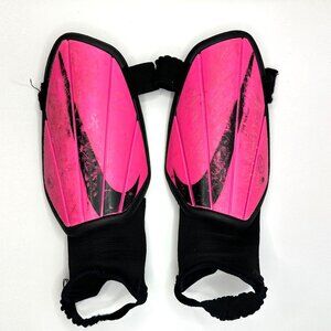 Nike Charge Soccer Shin Guards - Youth Size Medium